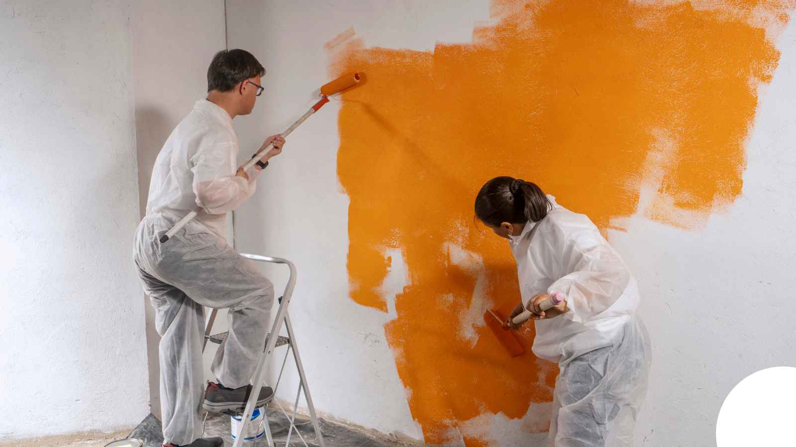 House Painting in Des Moines, IA — Des Moines Painting Company House Painting in Des Moines, IA — Des Moines Painting Company